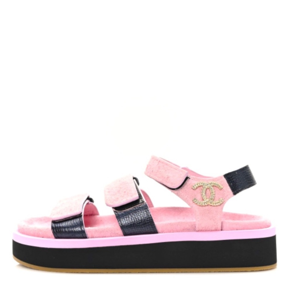 CHANEL Light Pink suede Dad sandals mint used condition